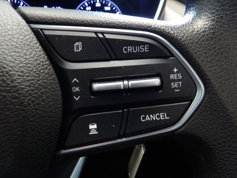 Used 2020 Hyundai Santa Fe SE AWD/4WD image 29