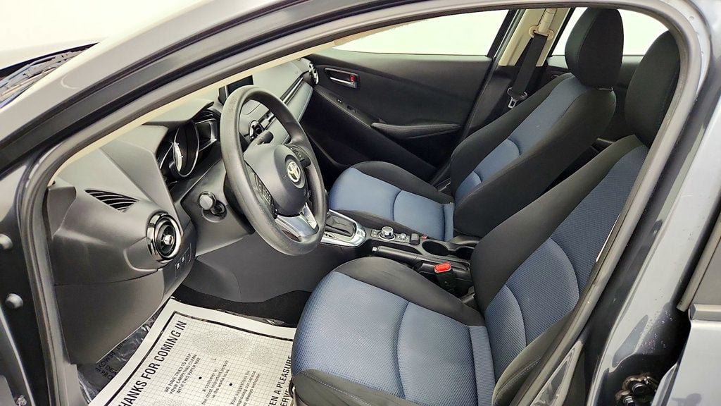Used 2017 Toyota Yaris iA FWD image 12