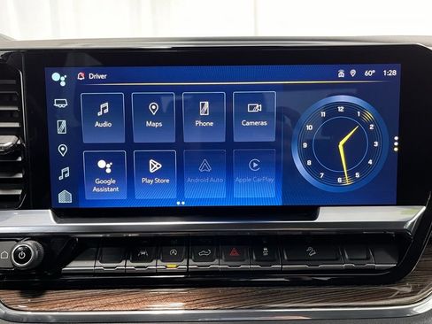 Used 2024 Chevrolet Silverado 1500 RST AWD/4WD image 19