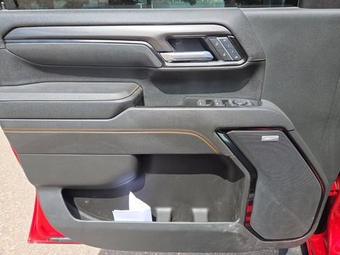 Used 2025 GMC Sierra 3500 AT4 w/ AT4 Premium Plus Package AWD/4WD image 15