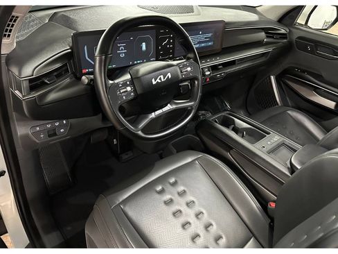 Used 2024 Kia EV9 Wind image 29