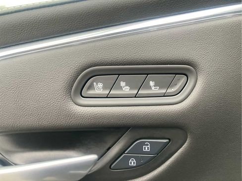 Used 2024 Cadillac Escalade Premium Luxury w/ Performance Package image 18