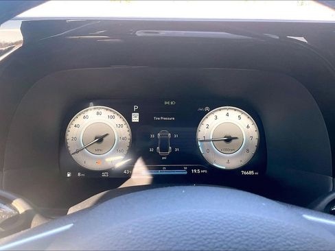 Used 2023 Hyundai Palisade SEL image 16