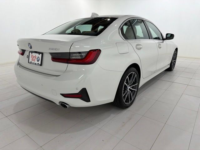 Used 2020 BMW 330i xDrive Sedan w/ Convenience Package AWD/4WD image 5