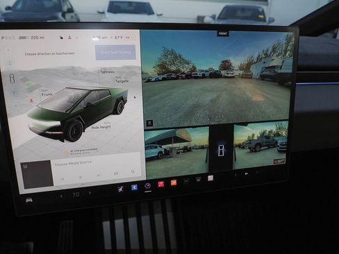 Used 2024 Tesla Cybertruck Cyberbeast AWD/4WD image 16
