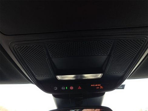 Used 2025 Buick Enclave Sport Touring image 24