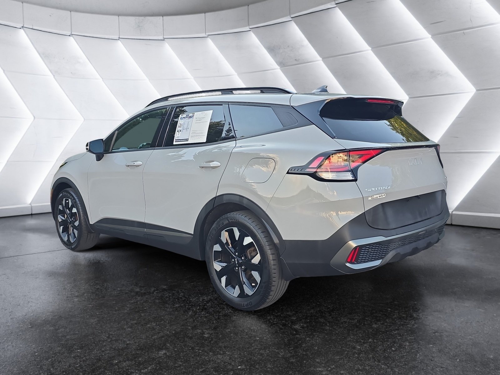 Used 2024 Kia Sportage X-Line w/ X-Line Premium Package AWD/4WD image 3
