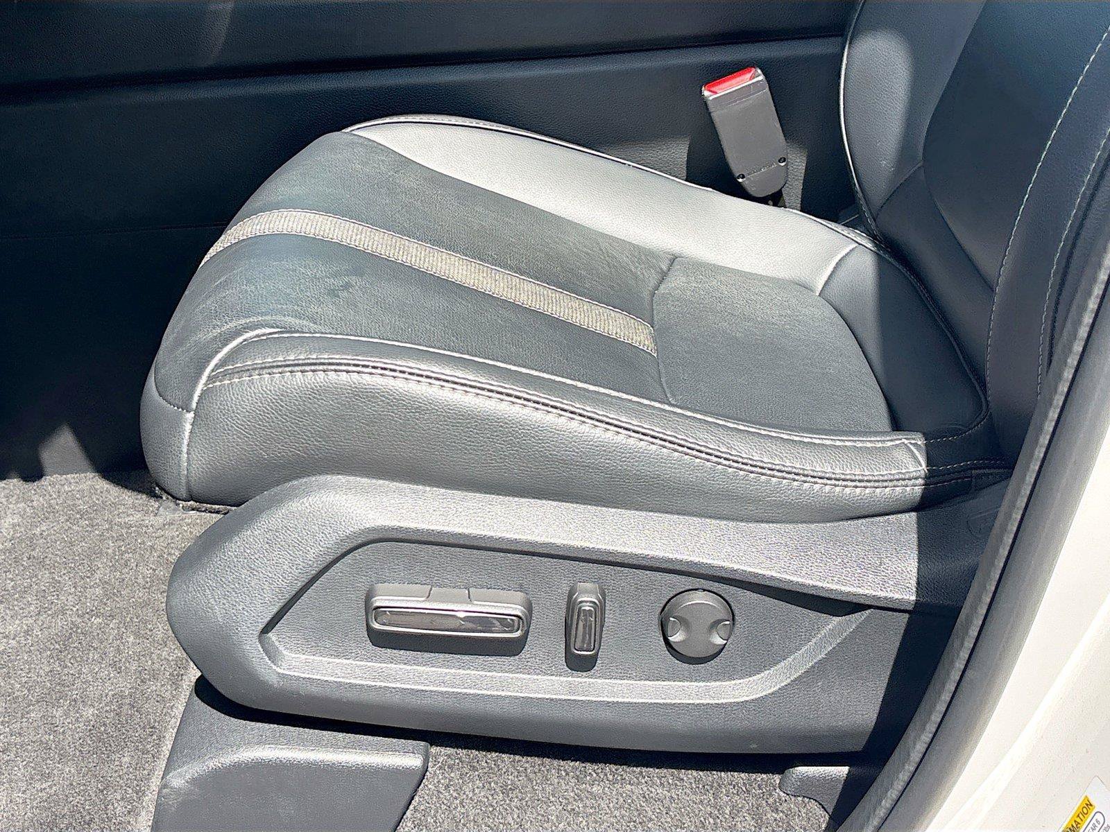 Certified 2024 Honda Pilot Touring image 23