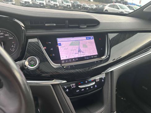 Used 2022 Cadillac XT6 Premium Luxury w/ Technology Package image 29
