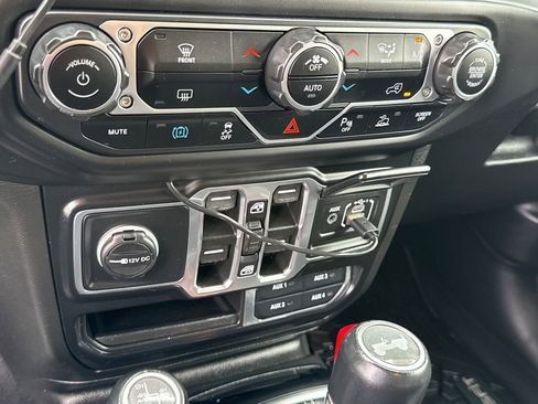 Used 2021 Jeep Wrangler Unlimited Sahara AWD/4WD image 54