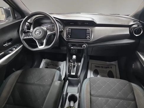 Used 2020 Nissan Kicks SV FWD image 13