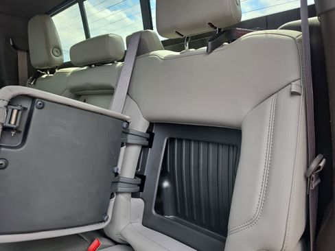 Used 2019 Chevrolet Silverado 1500 LT Trail Boss AWD/4WD image 31