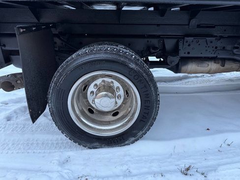 Used 2018 Ford F550 4x4 Regular Cab Super Duty image 13