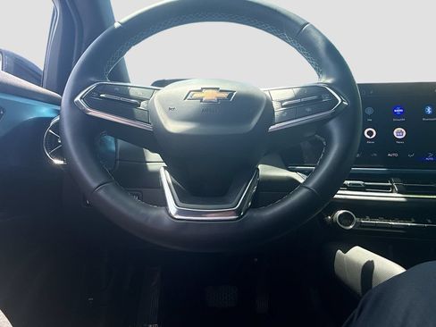 Used 2024 Chevrolet Equinox EV LT FWD image 12