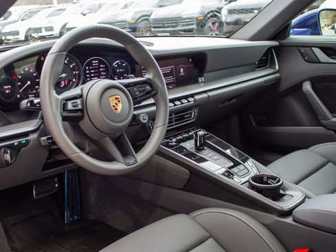 Used 2024 Porsche 911 Targa 4S w/ Premium Package image 11