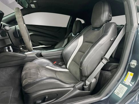 Used 2021 Chevrolet Camaro SS RWD image 19