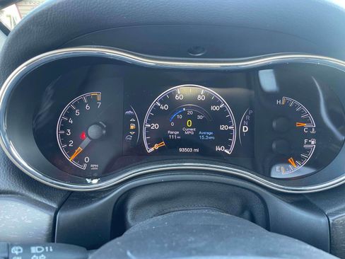 Used 2016 Jeep Grand Cherokee Limited image 10