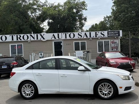Used 2012 Chevrolet Cruze Eco FWD image 1