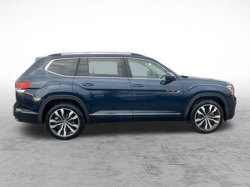 Used 2022 Volkswagen Atlas SEL Premium image 5