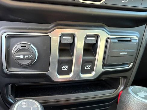 Used 2021 Jeep Wrangler Sport AWD/4WD image 22