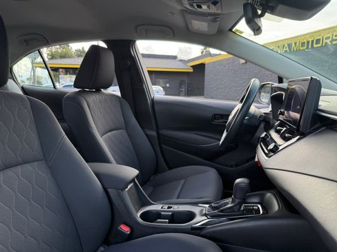 Used 2024 Toyota Corolla LE image 19