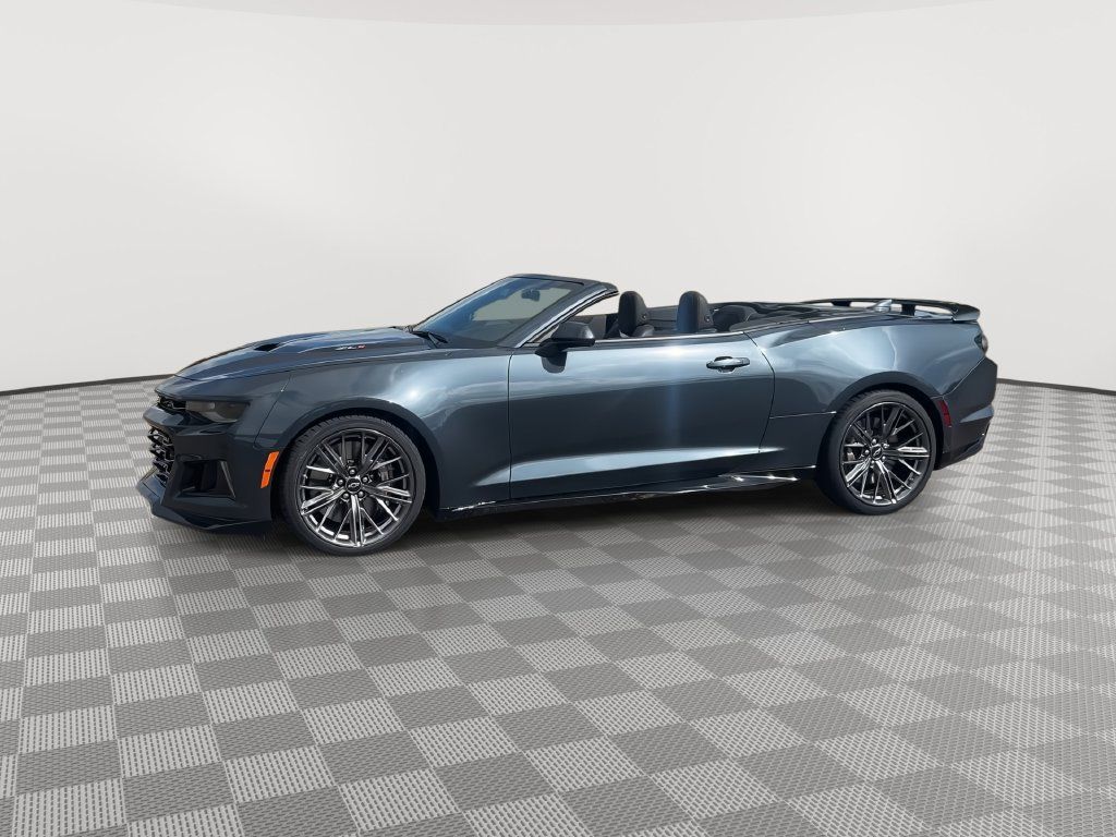 Used 2023 Chevrolet Camaro ZL1 RWD image 5