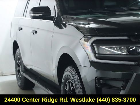 Used 2022 Ford Expedition Timberline image 9
