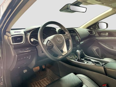 Used 2023 Nissan Maxima Platinum w/ Sport Mat Group FWD image 9