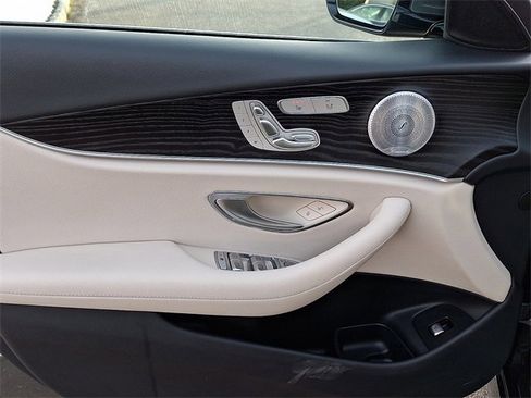 Used 2020 Mercedes-Benz E 350 4MATIC Sedan image 12