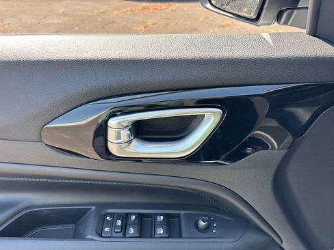 New 2026 Jeep Compass Latitude AWD/4WD image 14