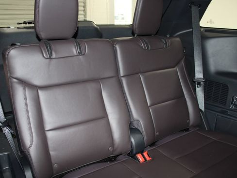 New 2026 Ford Explorer Platinum RWD image 35