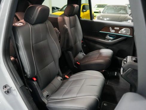 Used 2024 Mercedes-Benz GLS 580 4MATIC image 20