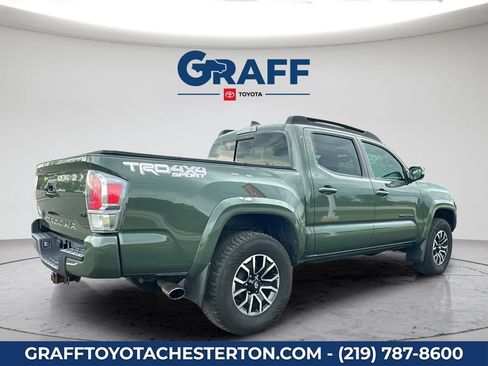Used 2021 Toyota Tacoma TRD Sport w/ Technology Package AWD/4WD image 6