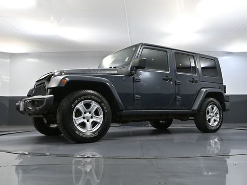 Used 2008 Jeep Wrangler Unlimited Sahara AWD/4WD image 42