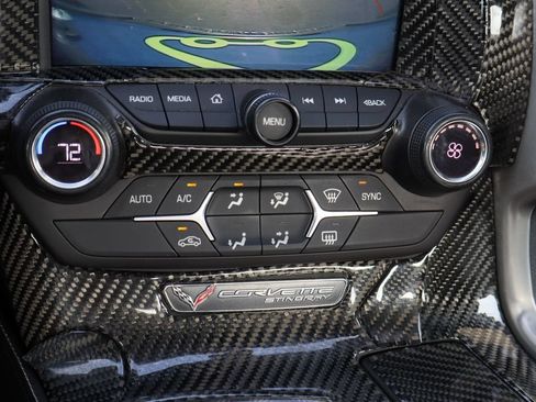Certified 2019 Chevrolet Corvette Stingray Convertible w/ 1LT RWD image 17