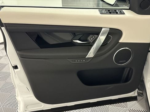 Used 2025 Land Rover Discovery Sport S AWD/4WD image 19