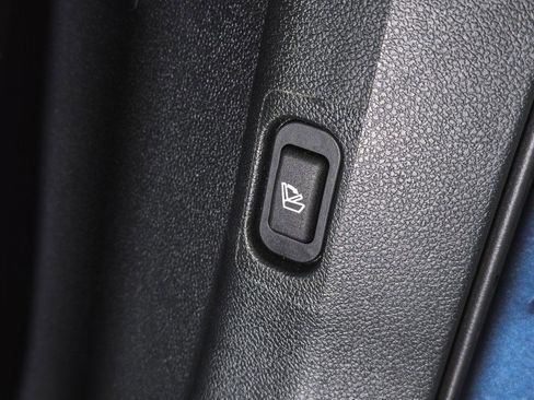 Used 2019 Ford Explorer Limited w/ Ford Safe & Smart Package image 22