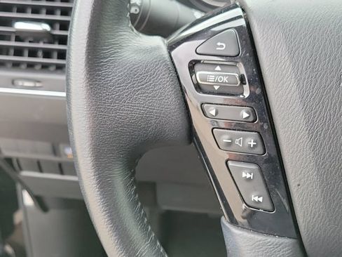 Used 2024 Nissan Armada SV AWD/4WD image 11
