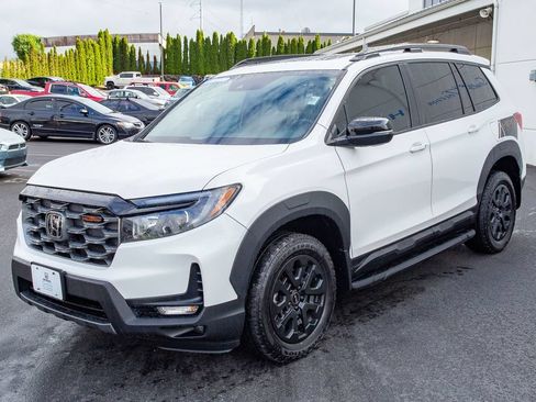 Certified 2023 Honda Passport TrailSport image 6
