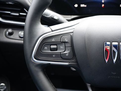 Used 2024 Buick Envista Avenir image 21