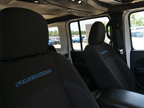Used 2024 Jeep Wrangler Unlimited Rubicon 4xe AWD/4WD image 31