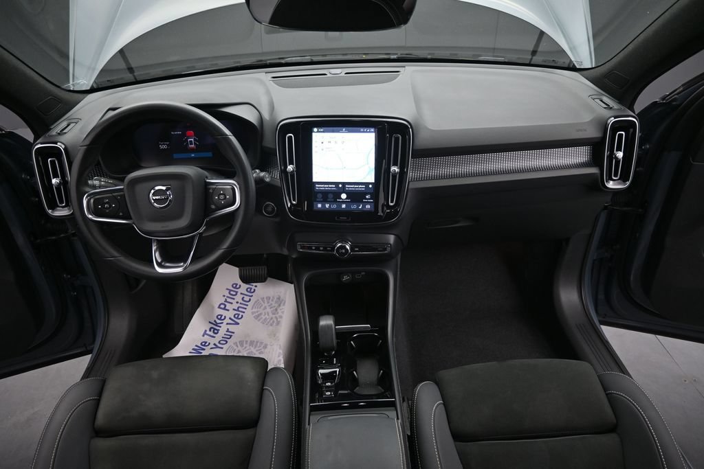Certified 2023 Volvo XC40 B5 Plus w/ Climate Package AWD/4WD image 22