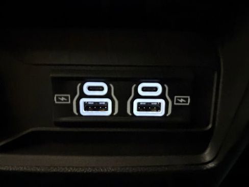 Used 2023 Jeep Grand Cherokee L Laredo AWD/4WD image 12