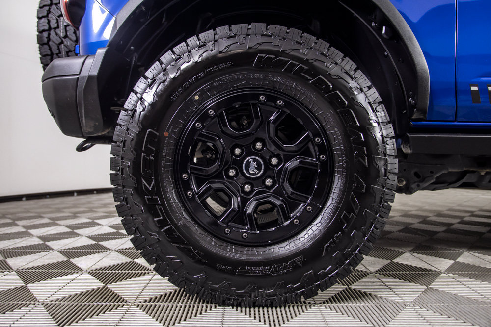 Used 2021 Ford Bronco First Edition AWD/4WD image 32
