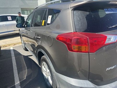 Used 2014 Toyota RAV4 XLE image 5