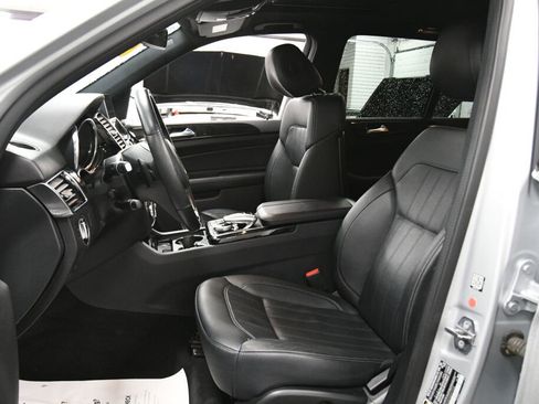 Used 2019 Mercedes-Benz GLE 400 4MATIC w/ Premium 1 Package image 10
