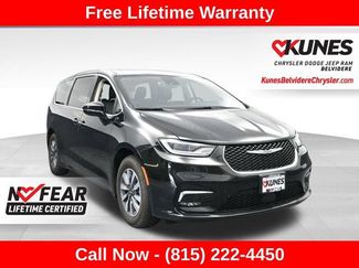 Used 2024 Chrysler Pacifica Limited FWD video 1