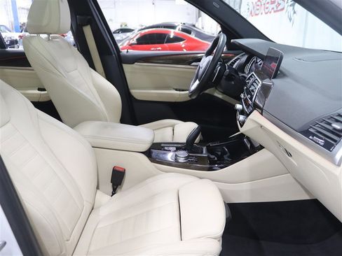 Used 2019 BMW X3 xDrive30i w/ Premium Package image 14
