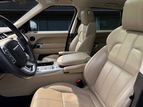 Used 2017 Land Rover Range Rover Sport HSE image 2