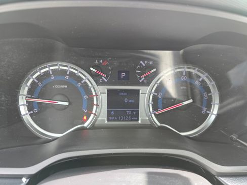 Used 2018 Toyota 4Runner SR5 Premium AWD/4WD image 8